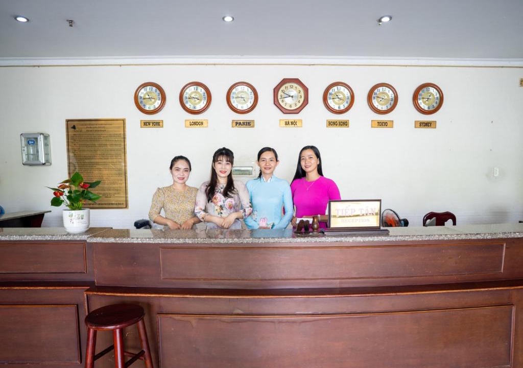 Vi Thanh Hotel | Khách Sạn Bông Sen