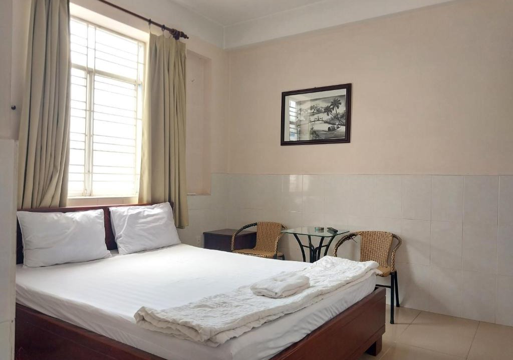 Binh Tan Hotel | Khách sạn Mai Hoàng 2