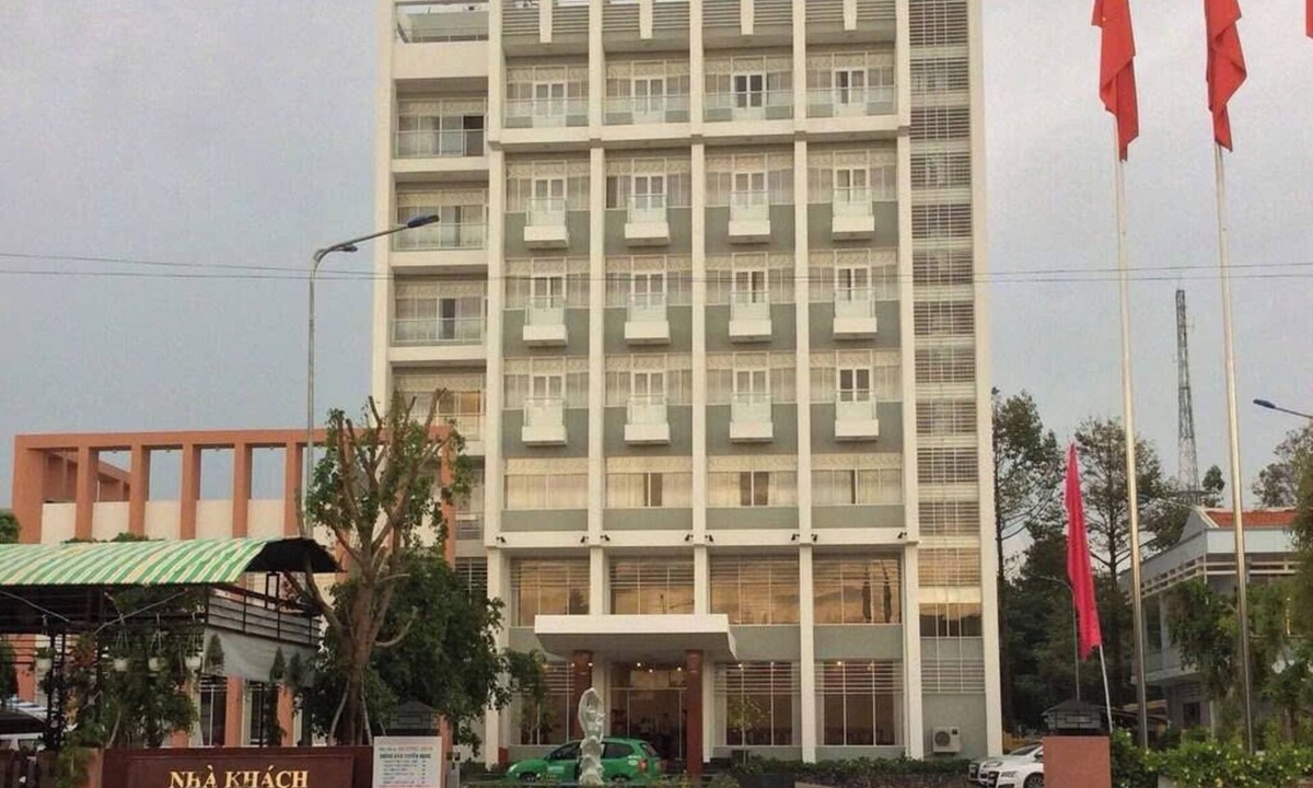 Cao Lanh Hotel | Khach San Huong Sen