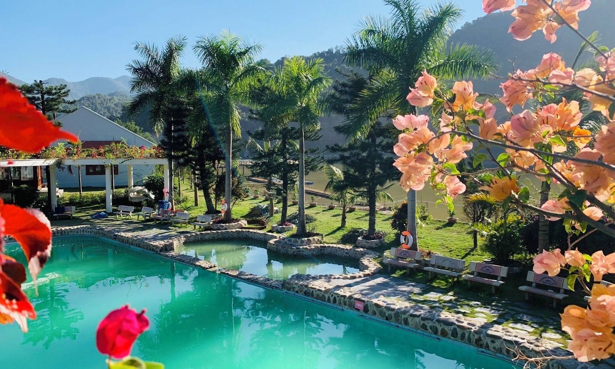 Dien Bien Hotel | Khu du lich khoang nong UVA