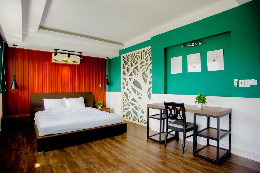 Korean Industrial Zone Hotel | Lá Hotel Bình Tân