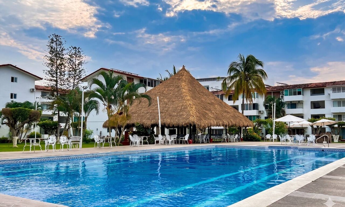 Puerto Vallarta Hotel | La Marina Condominios by Monyxbnb