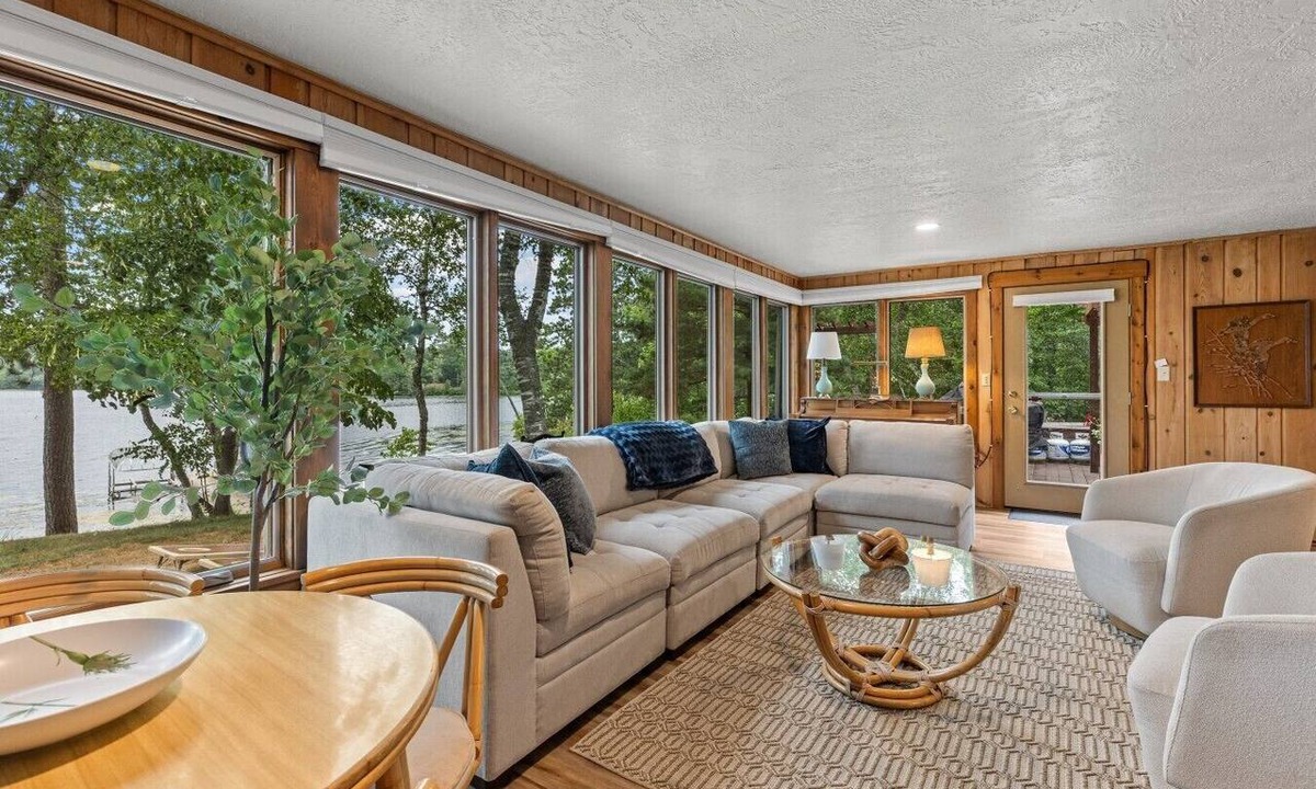 Brainerd House | Lakefront Brainerd Cabin w Deck, Fire Pit!