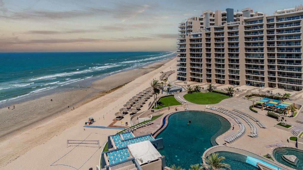 Bella Vista House | Las Palomas 2 BR 2 BA Diamante 707