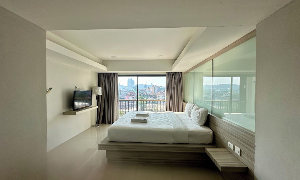 South Pattaya Apartment | Le Bus