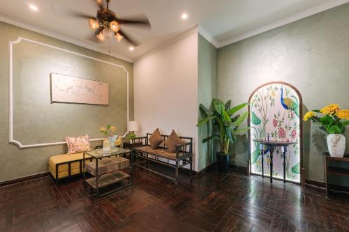 Hang Trong House | Legume House - 50m to Hoan Kiem lake