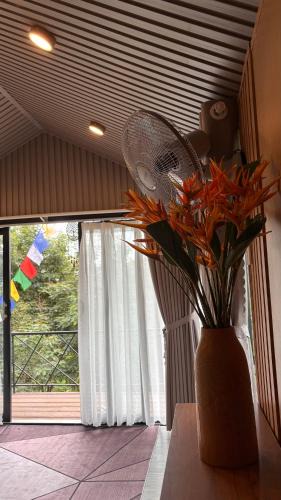 Dak Mil House | Lilys Stone Garden Bungalow