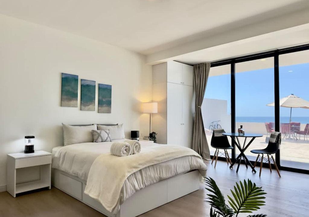San Antonio del Mar House | Little Pearl Sea View Studio