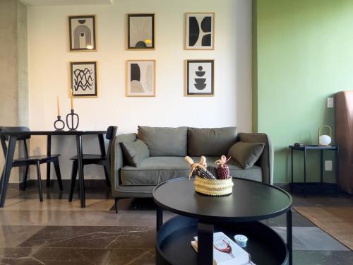 Roma Norte Apartment | Loft with Urban View · Walk Everywhere Roma Norte