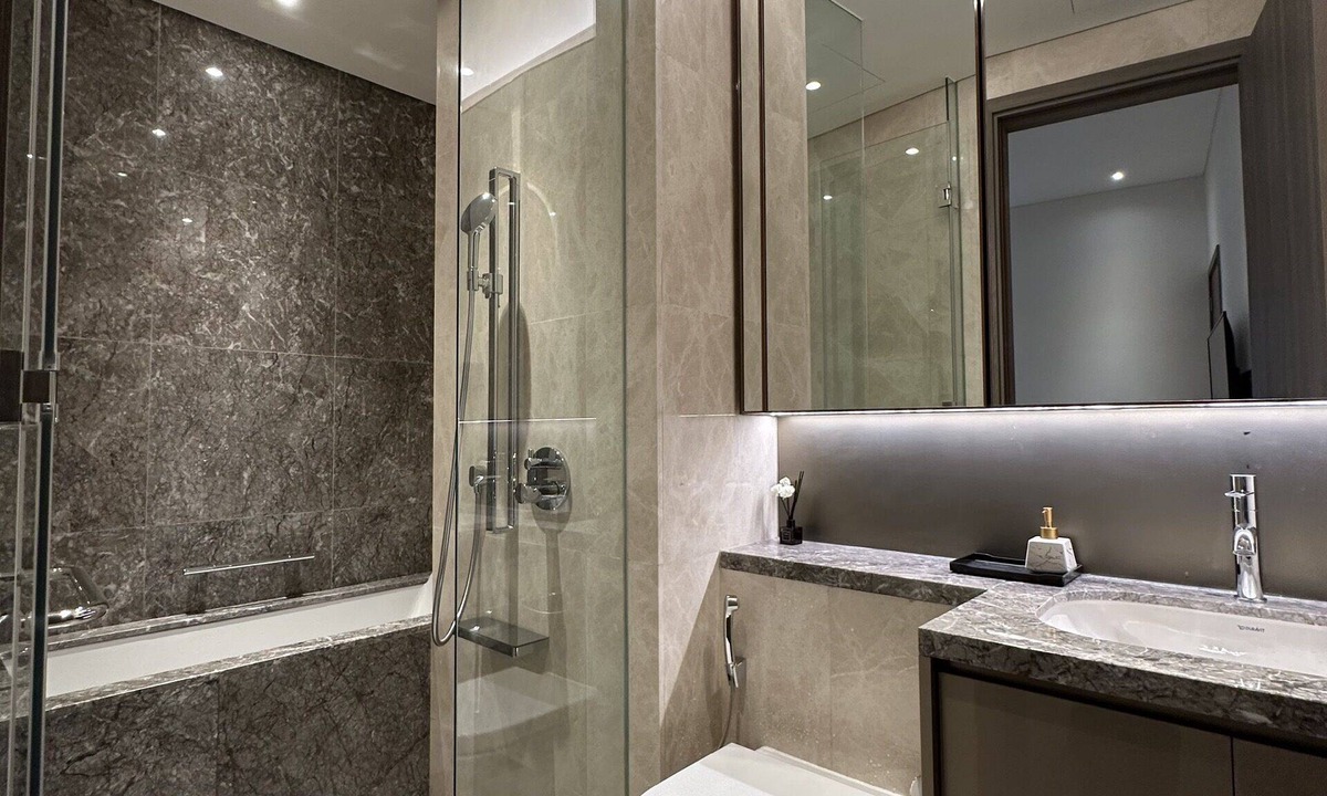 Da Kao Apartment | Luxury 2bd with rooftop pool & BBQ in the center of Saigon District 1