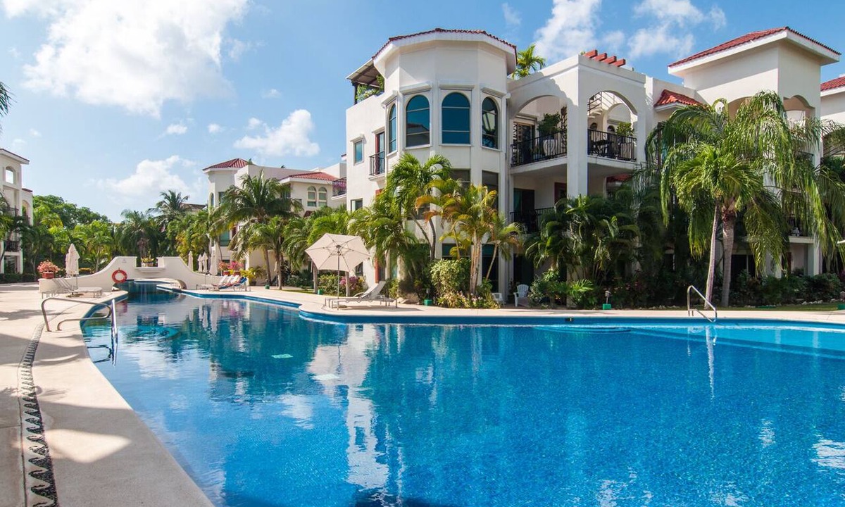 Playacar Condo | Luxury 3 Bdrm Condo in Playacar. Tennis & Golf Close By, Shops Walking Distance!