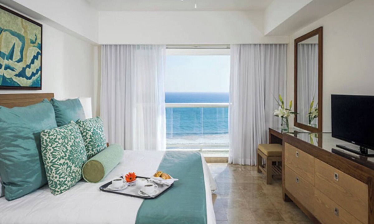 Centro Resort | Luxury Beach Resort TWO Bdrm/2 BathRm Mayan Palace at Vidanta, 4 Adults +2 Kids