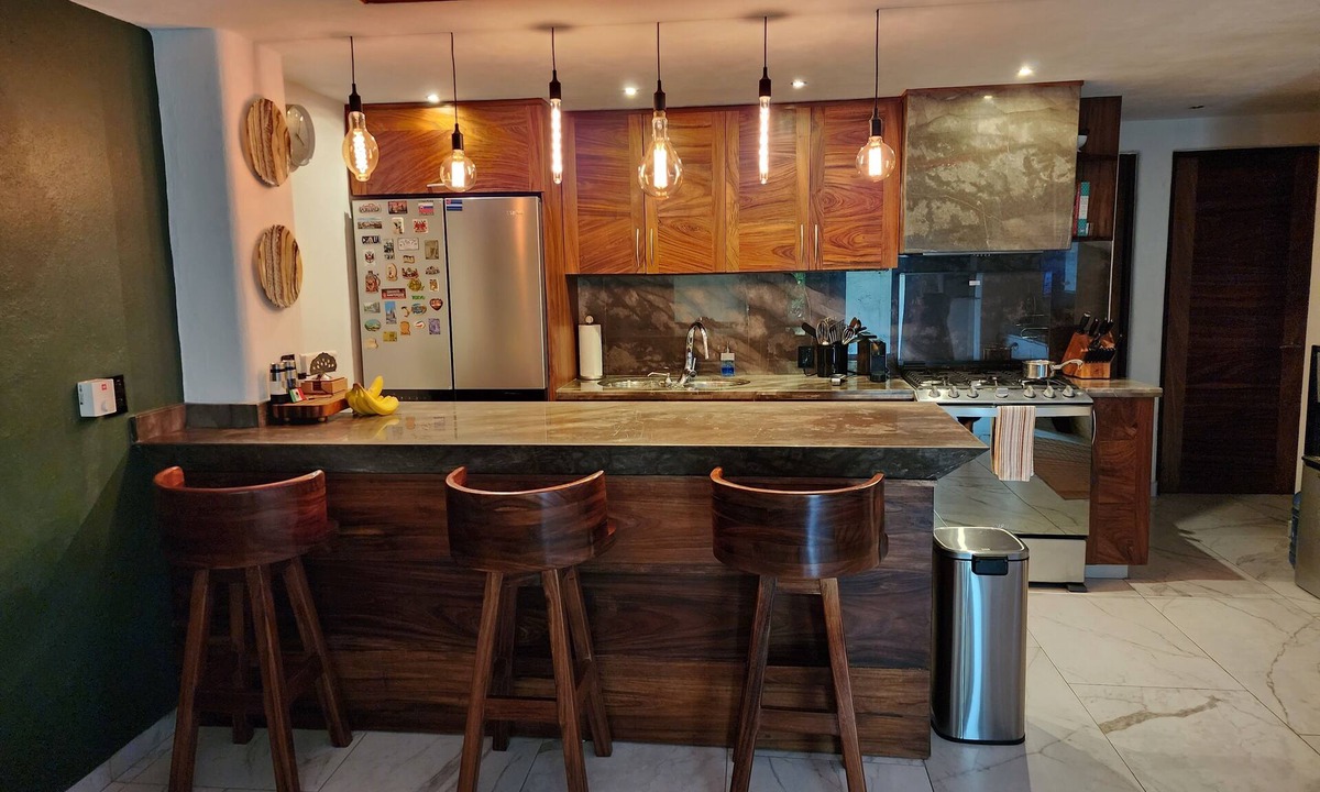Zihuatanejo Condo | Luxury on stunning La Ropa beach in tropical Zihuatanejo Mexico