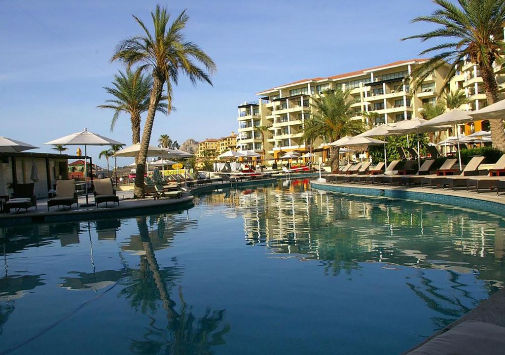 El Medano Ejidal Apartment | Luxury Penthouse unit with private balcony and Jacuzzis!
