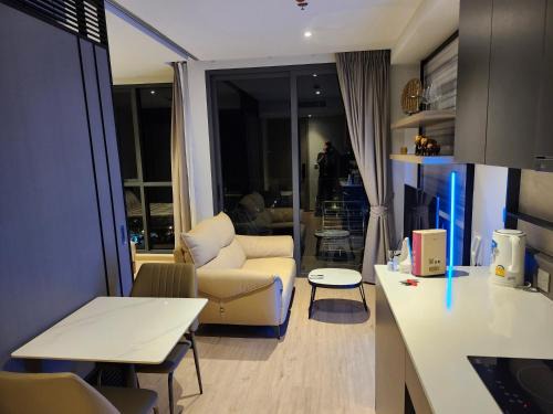 Pratumnak Hill Apartment | Luxus Condo im ANDROMEDA Pattaya