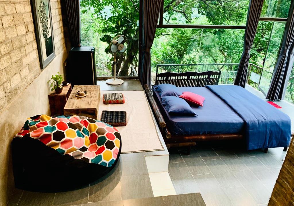 Hoa Binh House | Mường Retreat Hòa Bình Rose room trong Bảo tàng Nghệ thuật