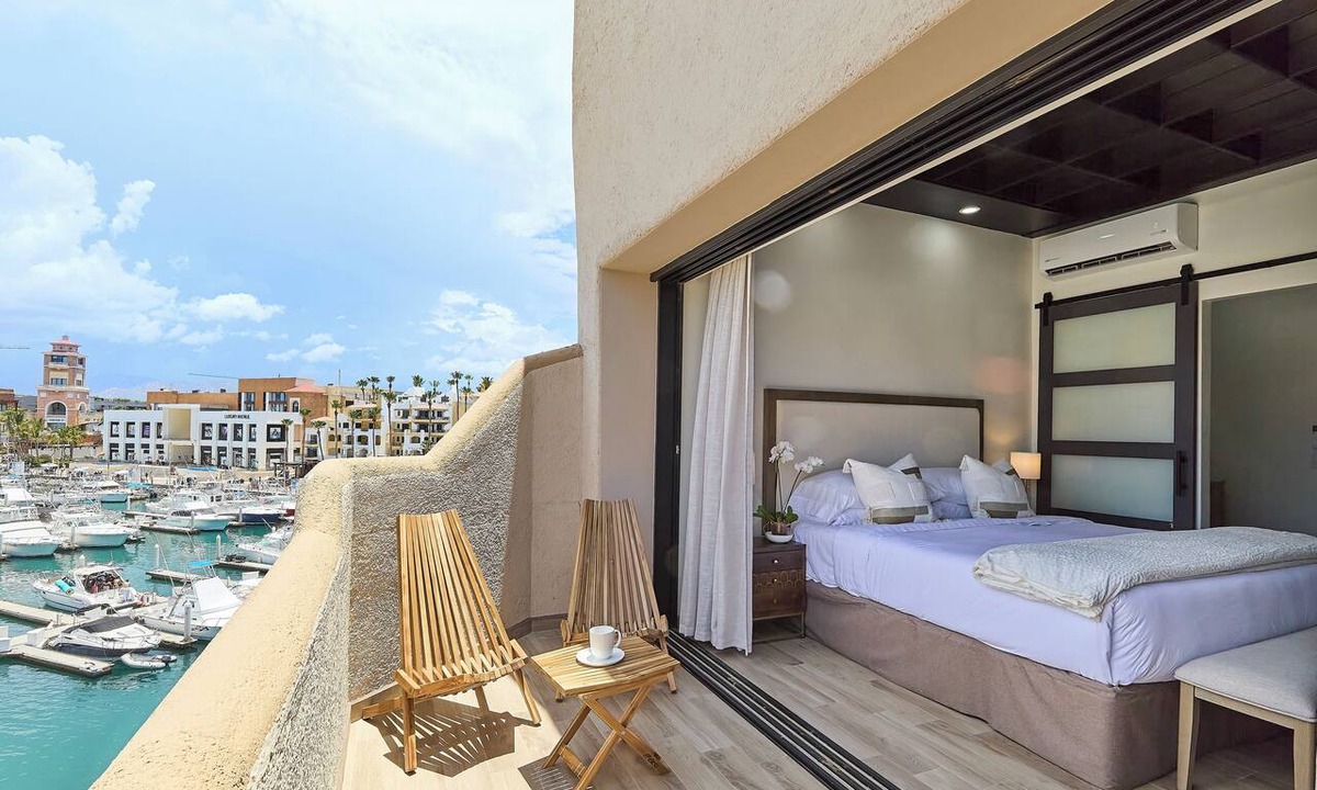 Marina Condo | Marina Cabo Plaza Top Floor Penthouse Suite #302