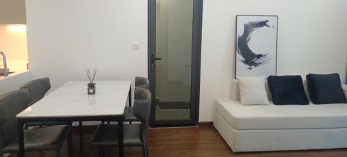 Tu Liem Apartment | Masteri West Heights 3Br near Korean Town