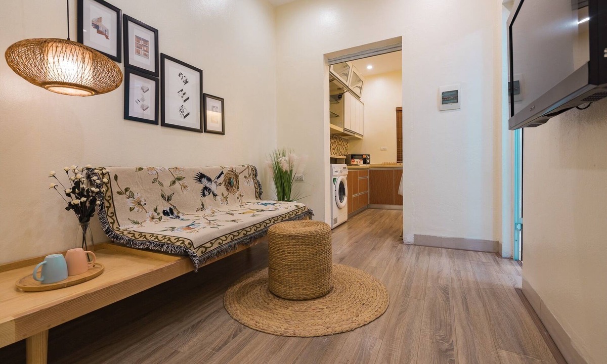 French Quarter Apartment | Mee's - 1min walk to Hoan Kiem Lake & Opera House