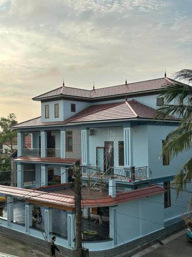 Le Thuy House | Memory Homestay Ông Chung