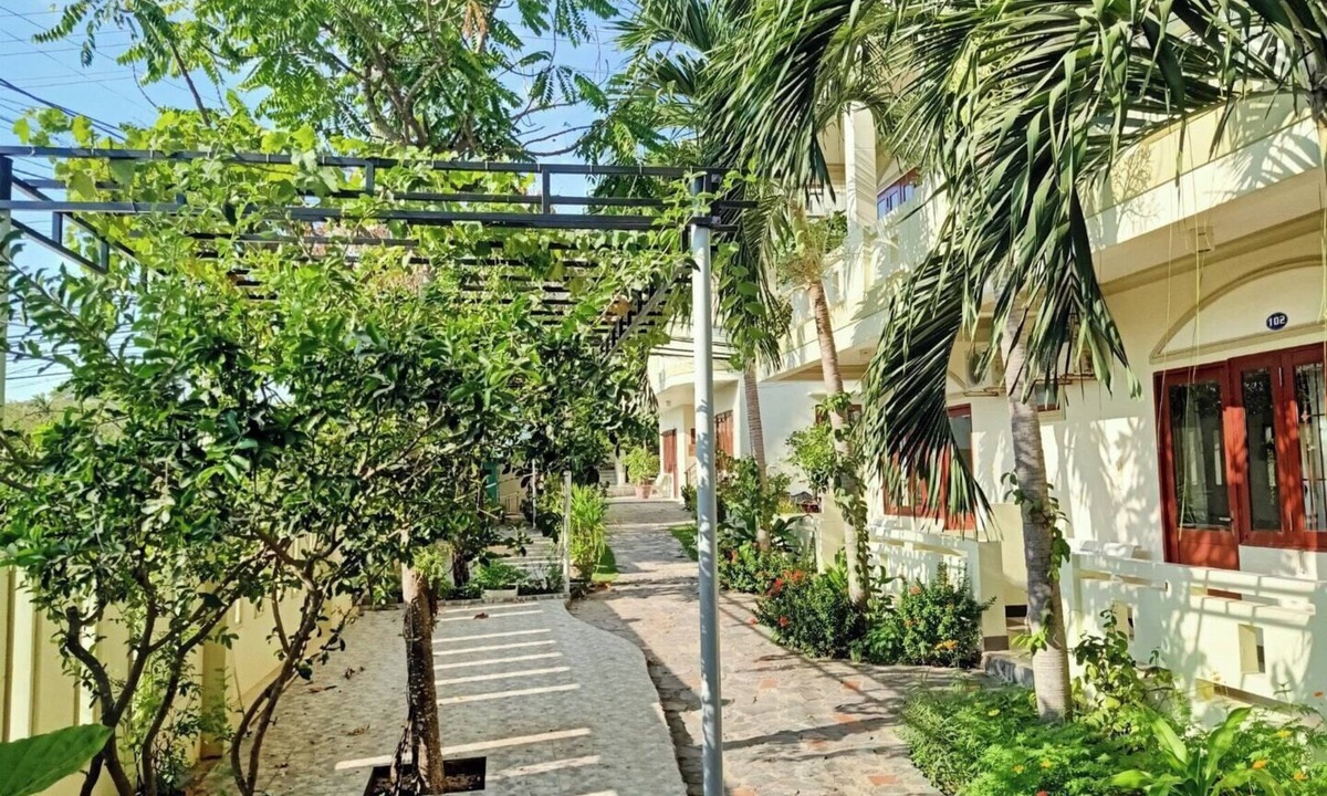 East Ham Tien Beach Hotel | Min's Homestay
