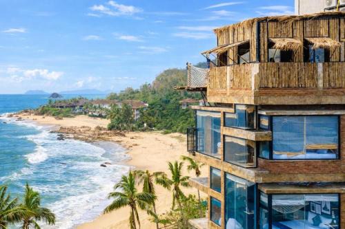 Quy Nhon Hotel | Mira Bãi Xếp Quy Nhơn - The Hidden Jewel