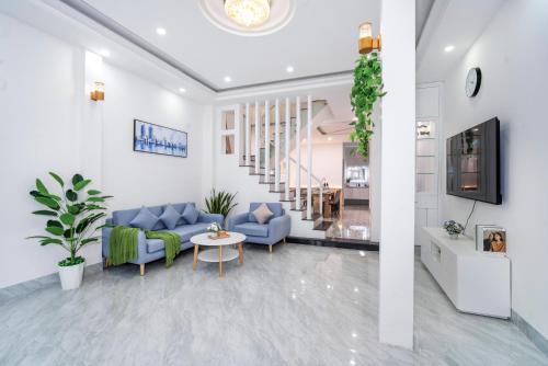 An Hai Đong Villa | Modern 3BR Beach Villa, Karaoke, Rooftop bar, BBQ