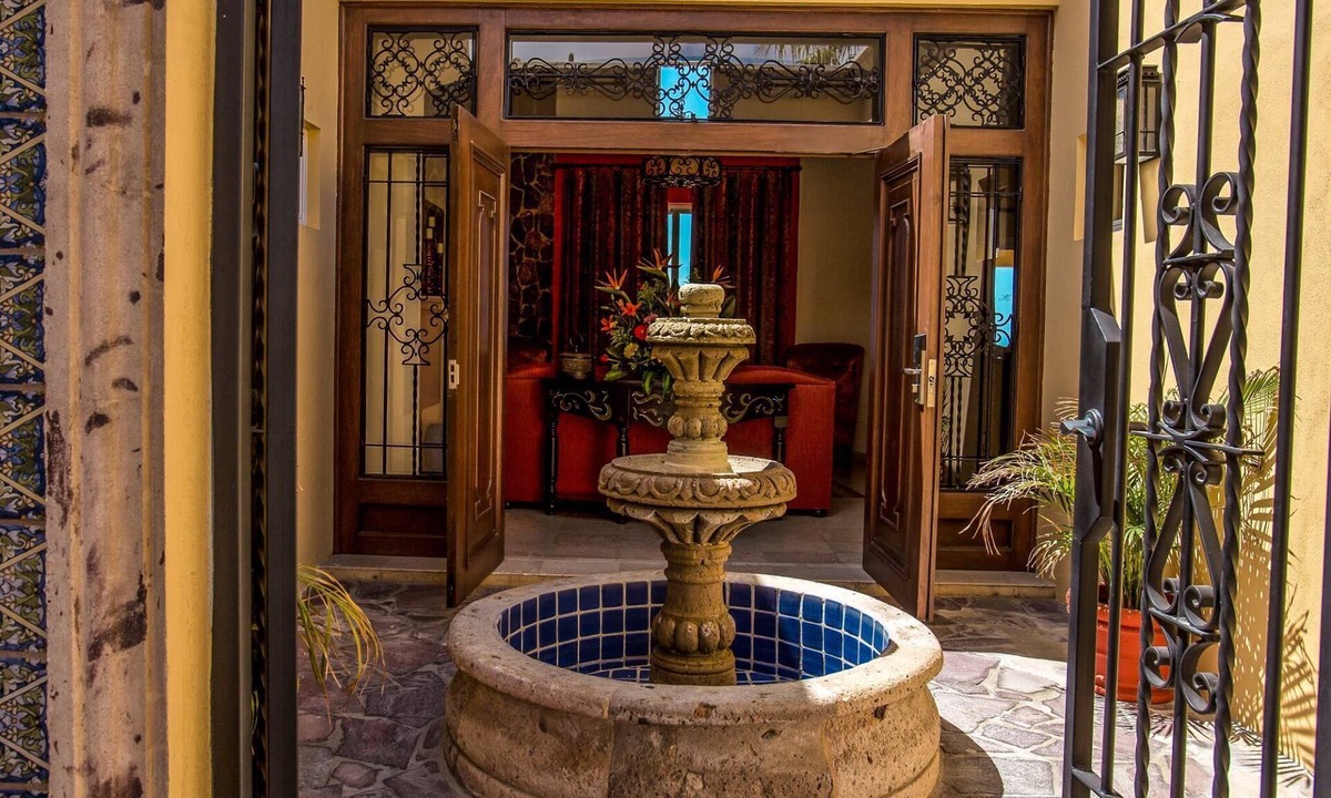Paraiso Escondido Villa | MonteCristo Estates Private villa on Sunset Beach