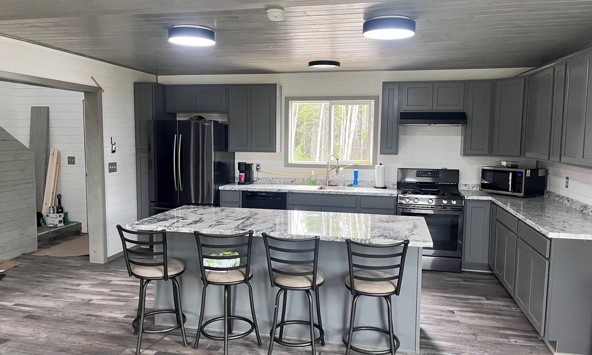 Willow Creek House | Mountain View House