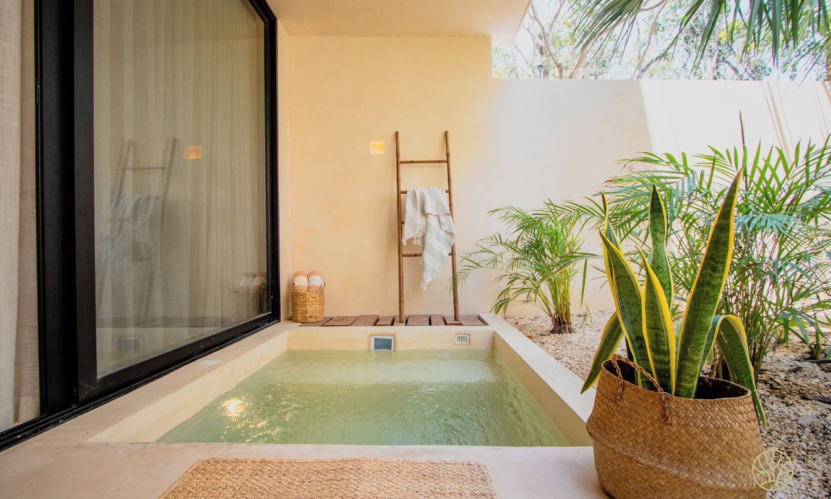 La Veleta Condo | Muunek by Landboutique