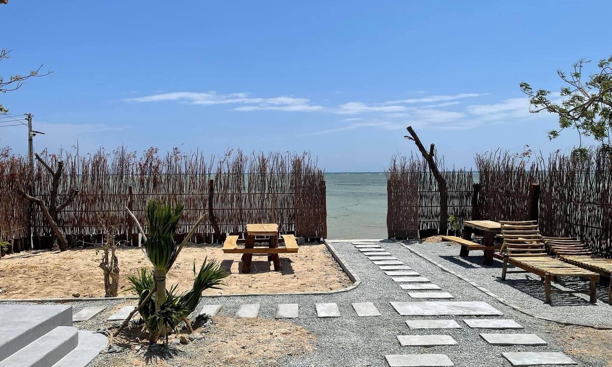 Ninh Hai House | My Hoa Oceanfront Home