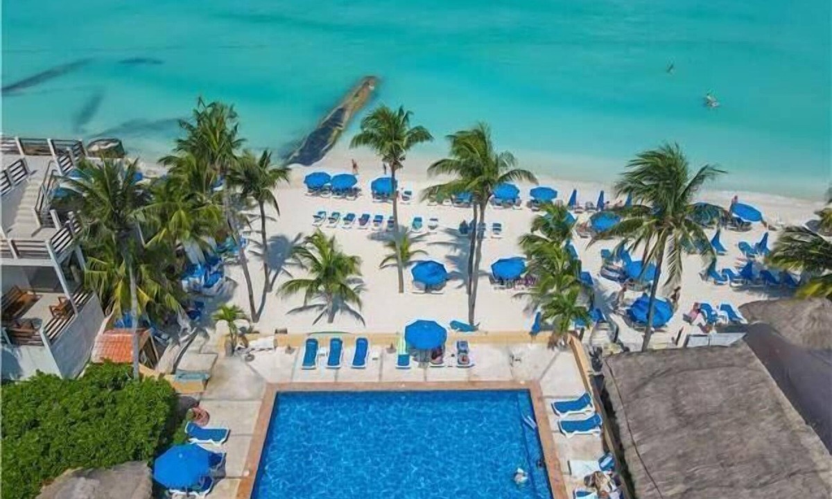 Centro - Supmza 001 Condo | Nautibeach Condo 22 – 2 Bedroom, Family-Friendly Vacation on the Beachfront Third-Floor