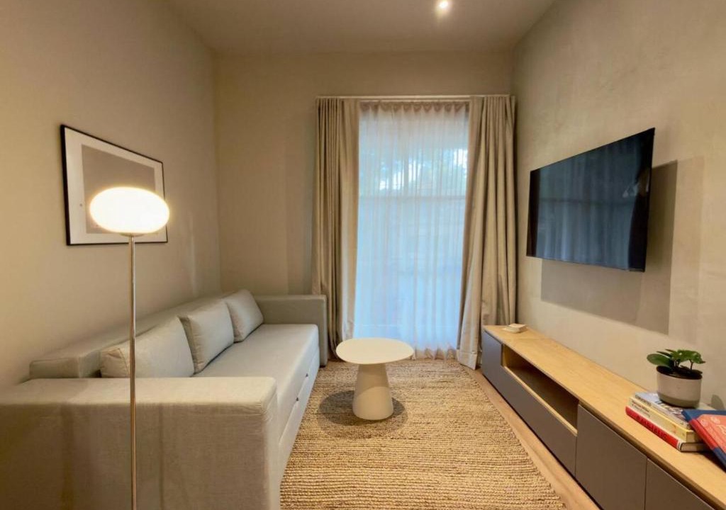Colonia Roma Apartment | NEW designer studio in authentic Roma Norte