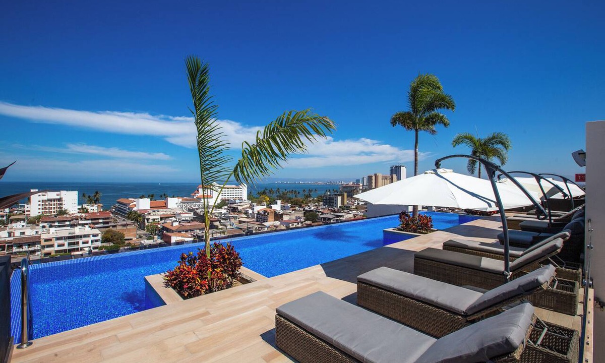 Colonia 5 de Diciembre Condo | New Downtown Condo w/Private Dipping Pool