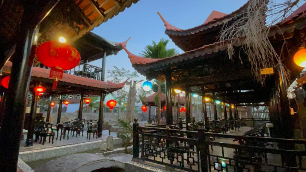 Dien Khanh Villa | Nhà Cổ Diên Sơn (Dien Son ancient house)