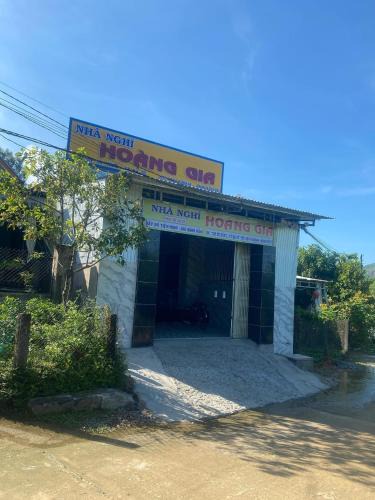 Ba To Hotel | Nhà nghỉ Hoàng Gia