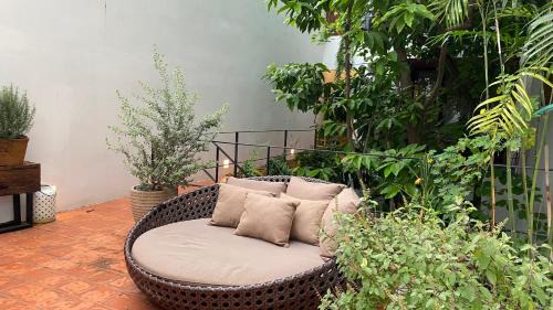 Hang Xanh House | Notre Maison 8 Saigon close Landmark 81 building