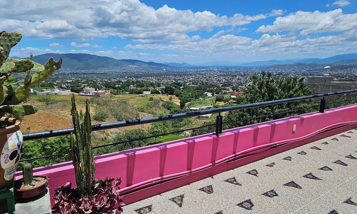 San Felipe del Agua House | Oaxacan house with beautiful view of the city. Quiet and private.