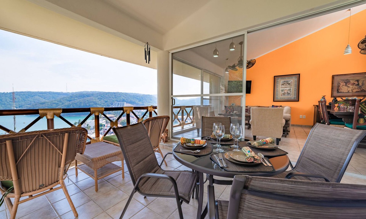 P Chahue Condo | Ocean View Condo Close to Town