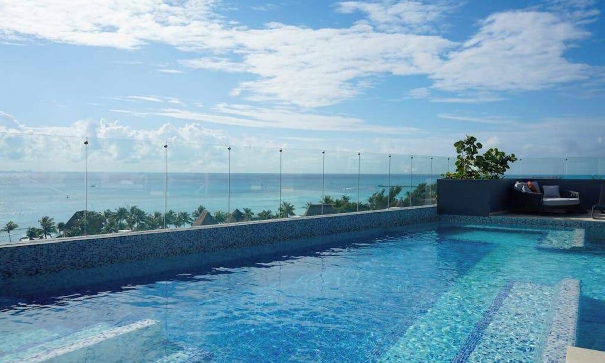 Zazil-ha Condo | Oceanfront 1BR, Rooftop Pool, Gym, Walk to Beach
