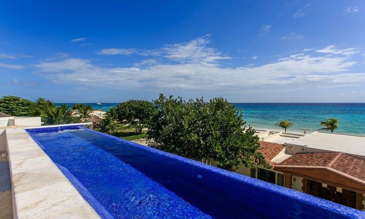 Playacar Fase I Villa | Oceanfront Exclusive Home