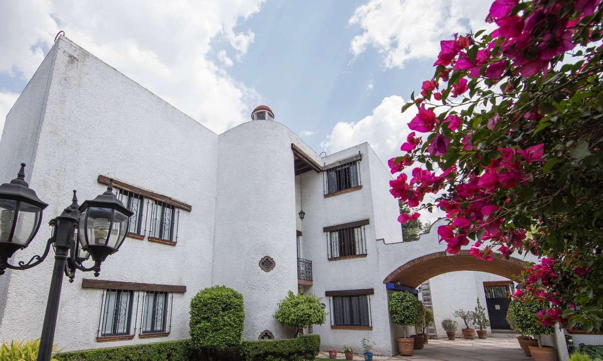 Del Carmen Villa | Outstanding Villa on the Heart Of Coyoacán.