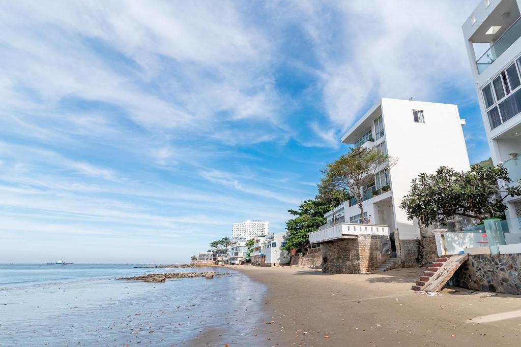 Can Gio Villa | Palm Villa 21 - Beachfront 5 Phòng Ngủ Biệt Thự Trên Bãi Biển