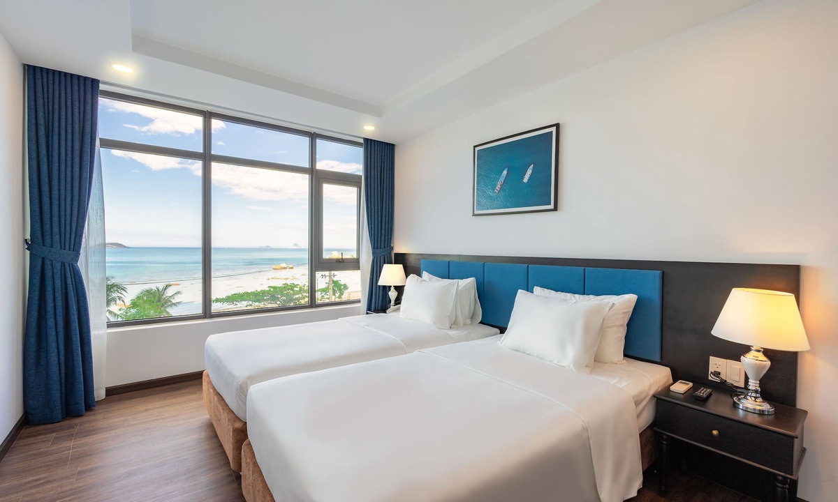 Tran Phu Beach Hotel | Paralia Hotel Nha Trang