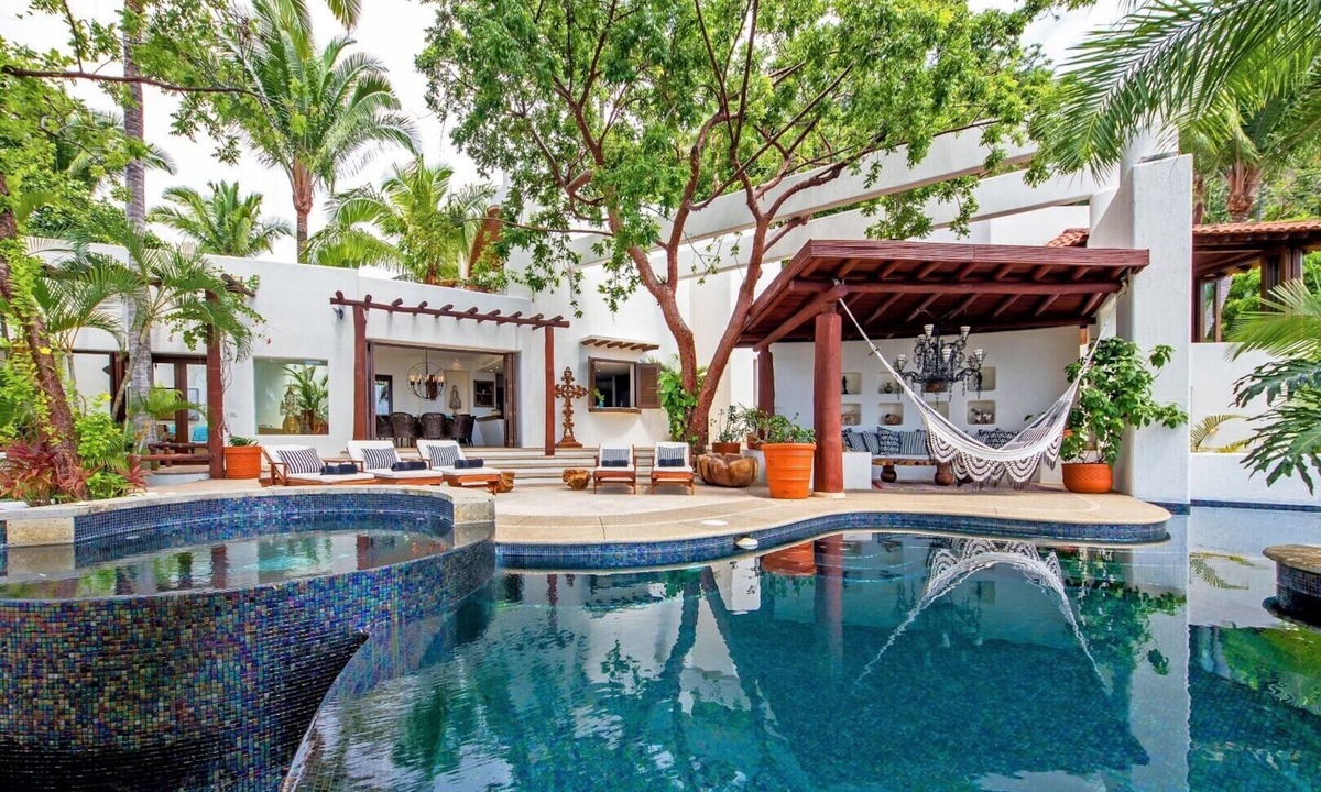 Conchas Chinas Villa | PAY 6 STAY 7 NIGHTS, Until Oct. 31 Luxury Villa, Amazing Ocean Views. Full Staff