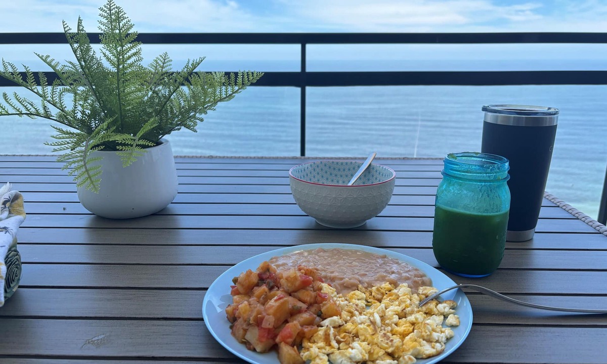 Cerritos Apartment | PEACEFUL 2BR condo, fully equipped, beach access.