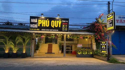 Giong Trom Hotel | PHÚ QUÝ Motel