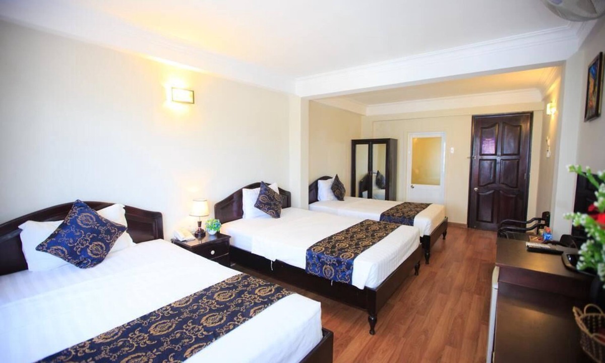 Tran Phu Beach Hotel | Pho Bien Nha Trang Beachside hotel