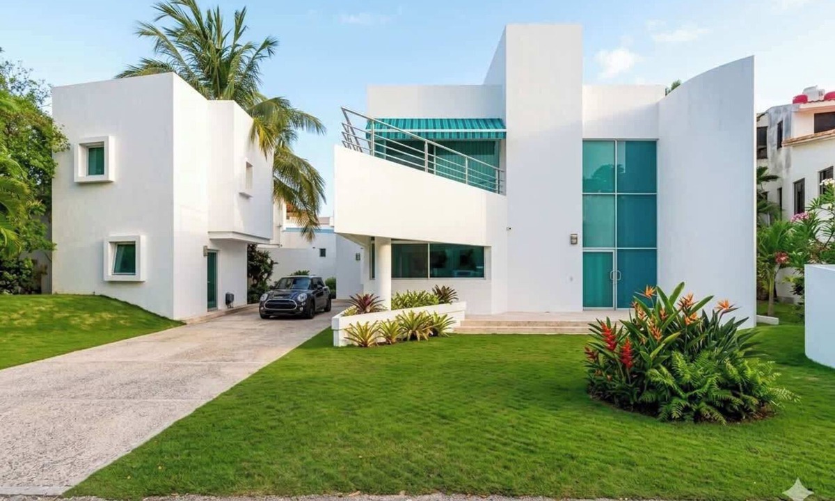 Playacar Villa | Playacar Private Pool Villa | Walk to Beach & 5th