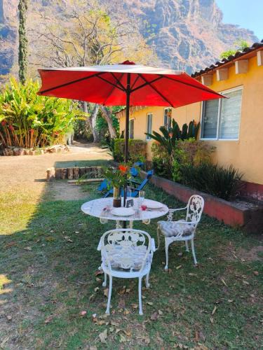 Valle de Atongo Ski Chalet | Portal Azahualco Bungalow 2 close to the mountain